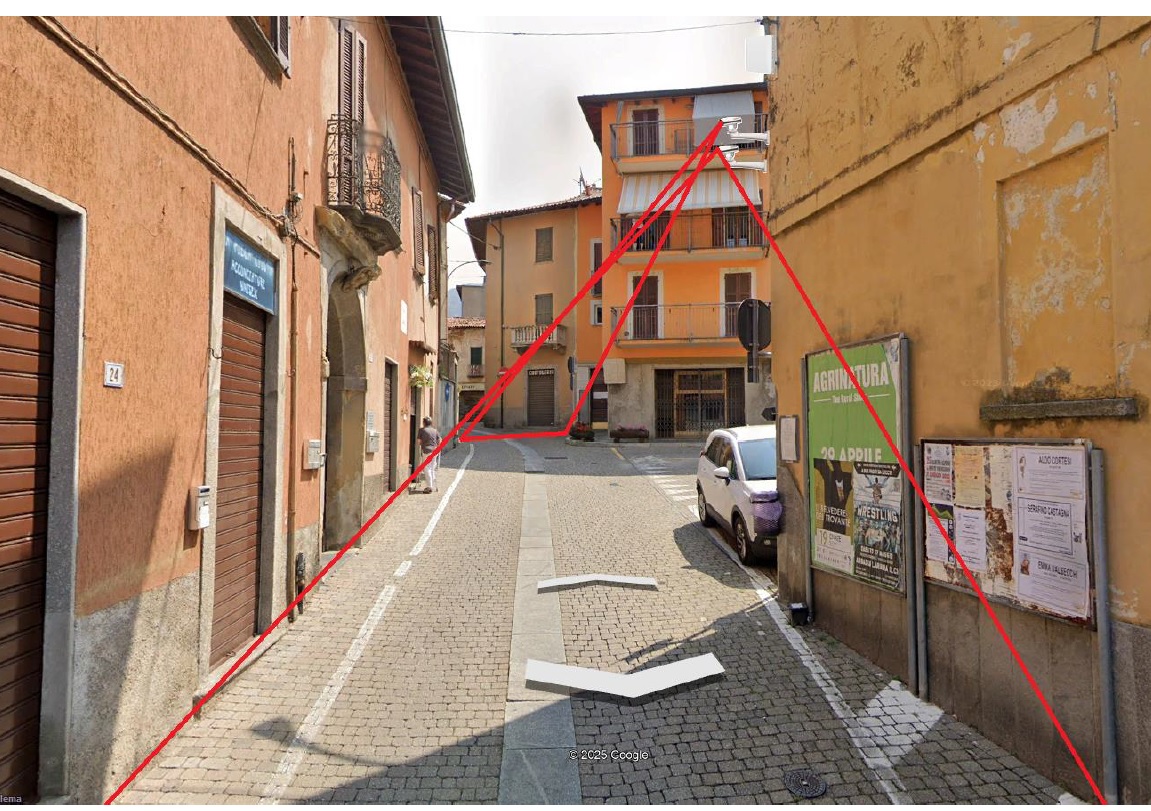 CIVATE_PIAZZA_GARIBALDI.jpg (364 KB)