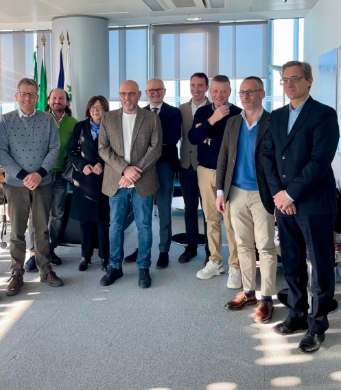 Foto_con_Assessore_Sertori.jpeg (193 KB)