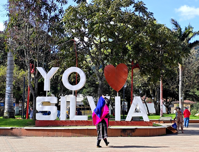 misak__2_.jpg (540 KB)