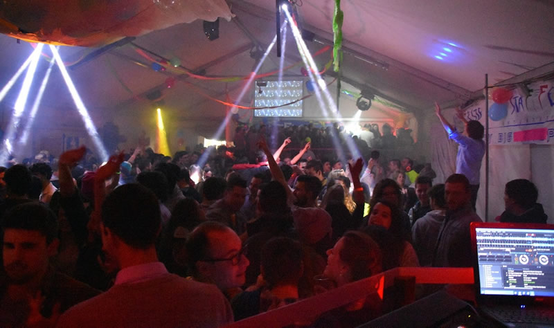 stafffeste__2_.jpg (76 KB)