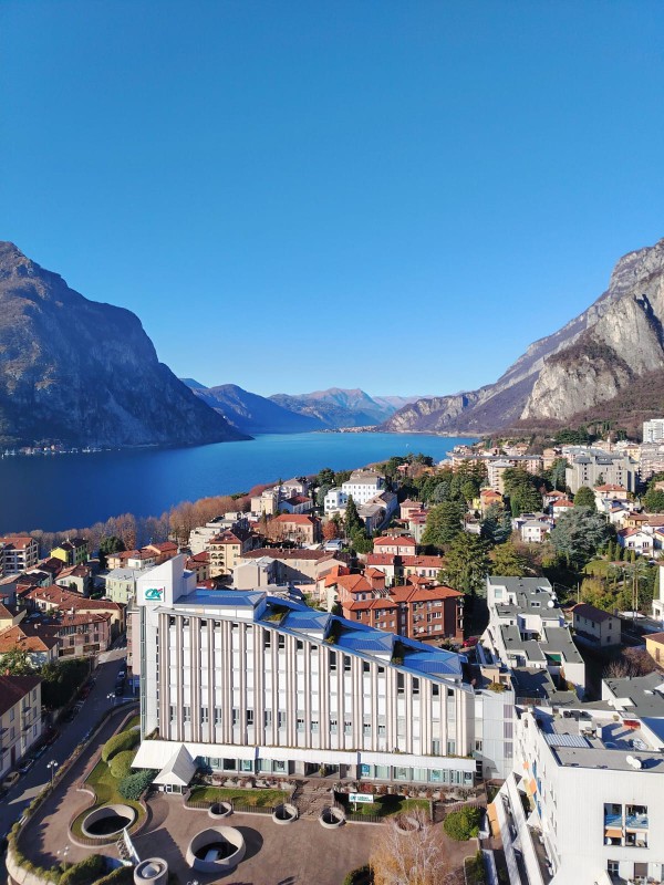 vistaleccolago.jpeg (132 KB)