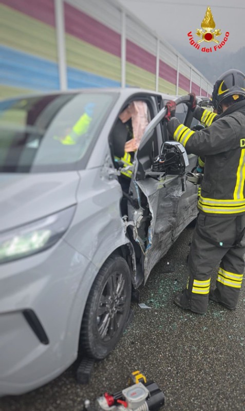 vvfincidenti__3_.jpg (80 KB)