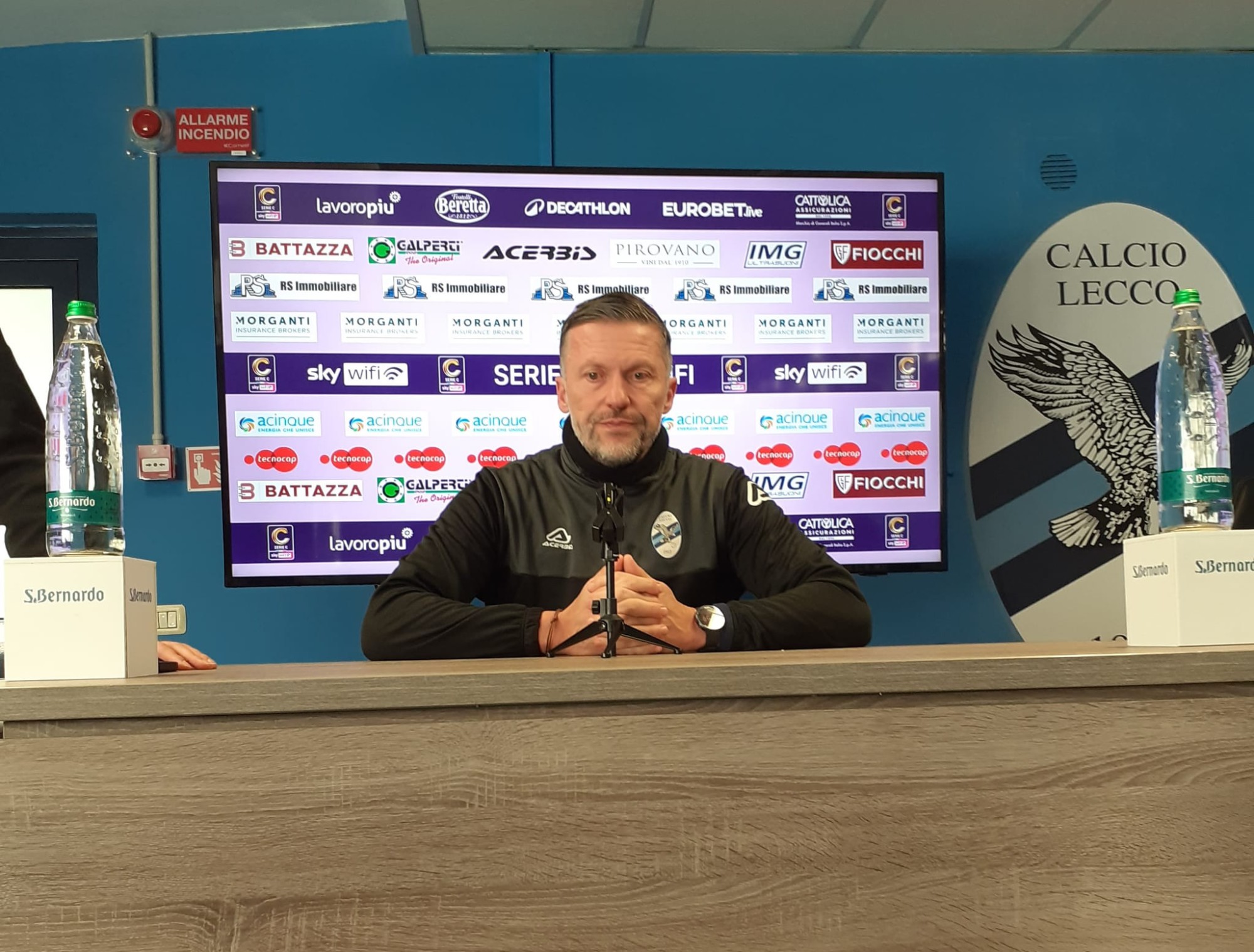 CalcioLeccoPrepartita.jpg (481 KB)