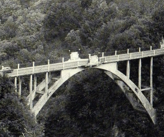 CremenoPonteVittoria.jpg (170 KB)