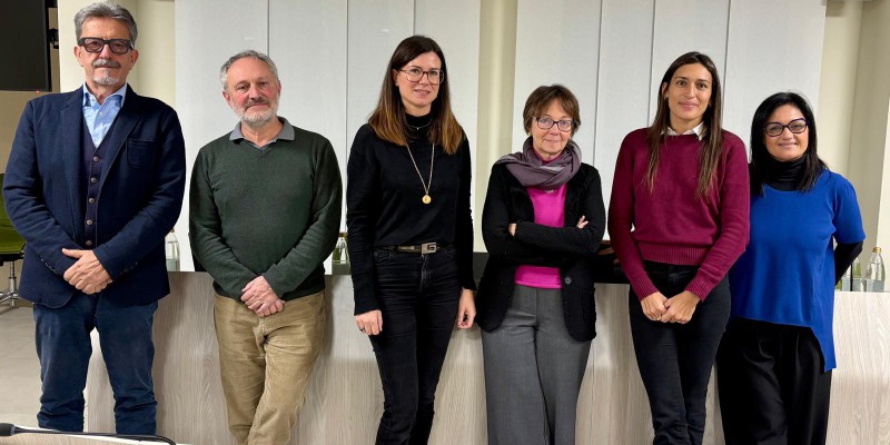 GruppoScuola.jpeg (192 KB)