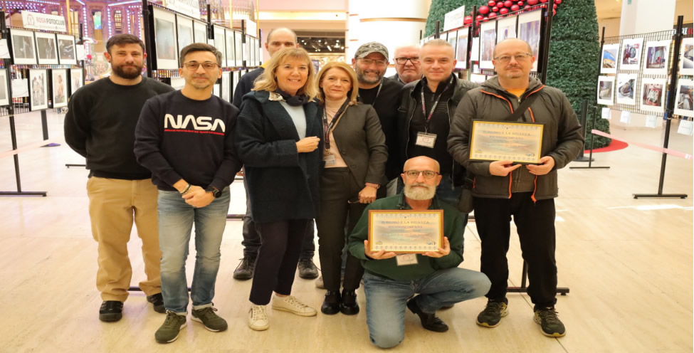 MostraGlobo1.jpg (131 KB)