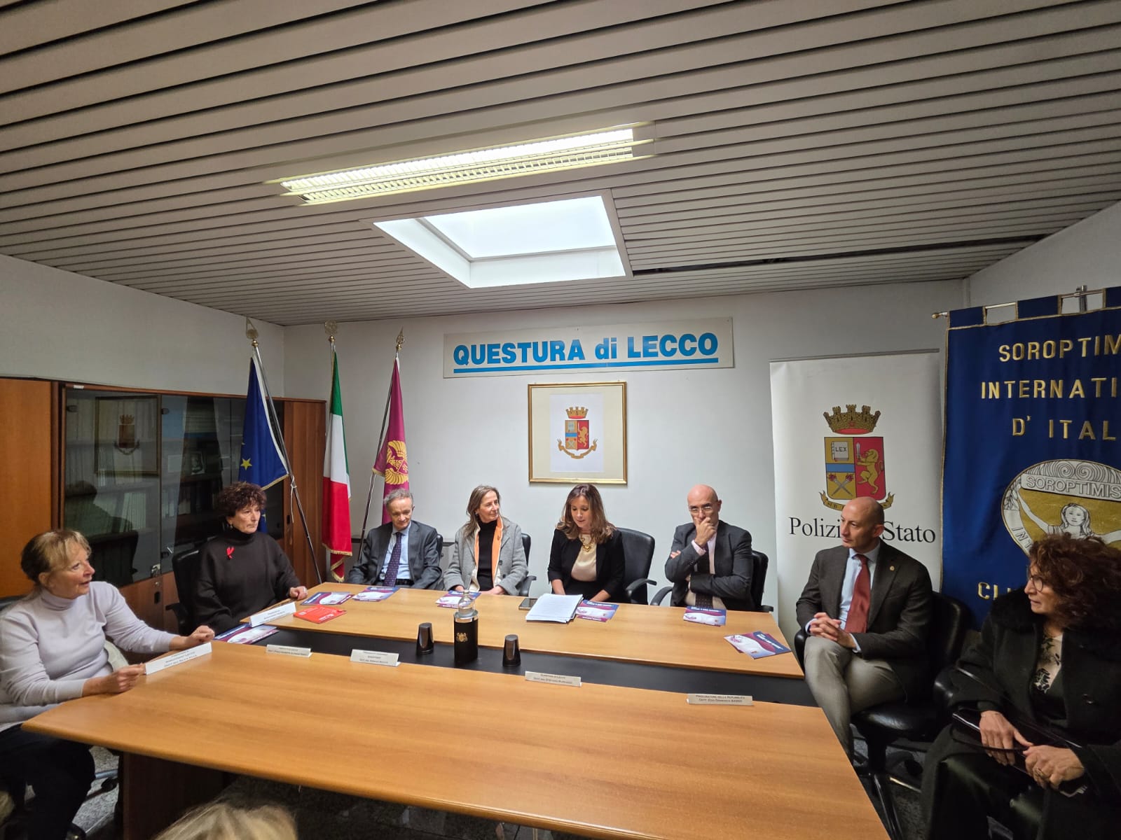 QuesturaCelebrazioneDonne5.jfif (214 KB)