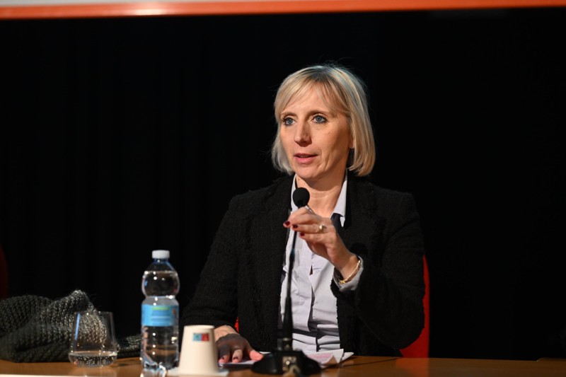 Sala-Don-Ticozzi-Lecco-2.jpeg (46 KB)