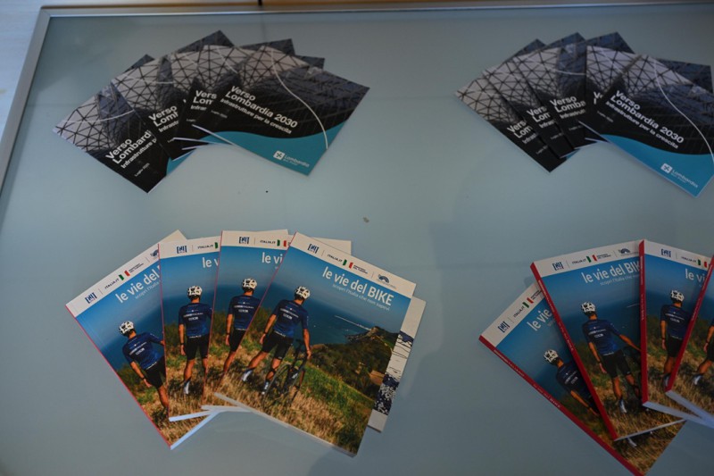 Sala-Don-Ticozzi-Lecco-4.jpeg (81 KB)