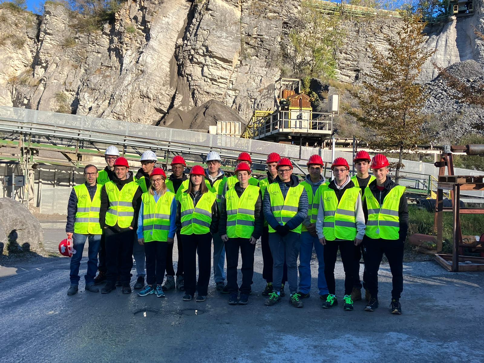 Unicalce.jpeg (463 KB)