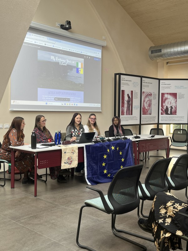 bertacchi_erasmus__3_.jpg (121 KB)