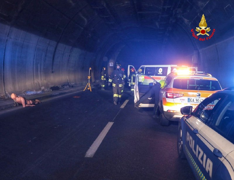 esercitazionegalleria10.jpg (79 KB)