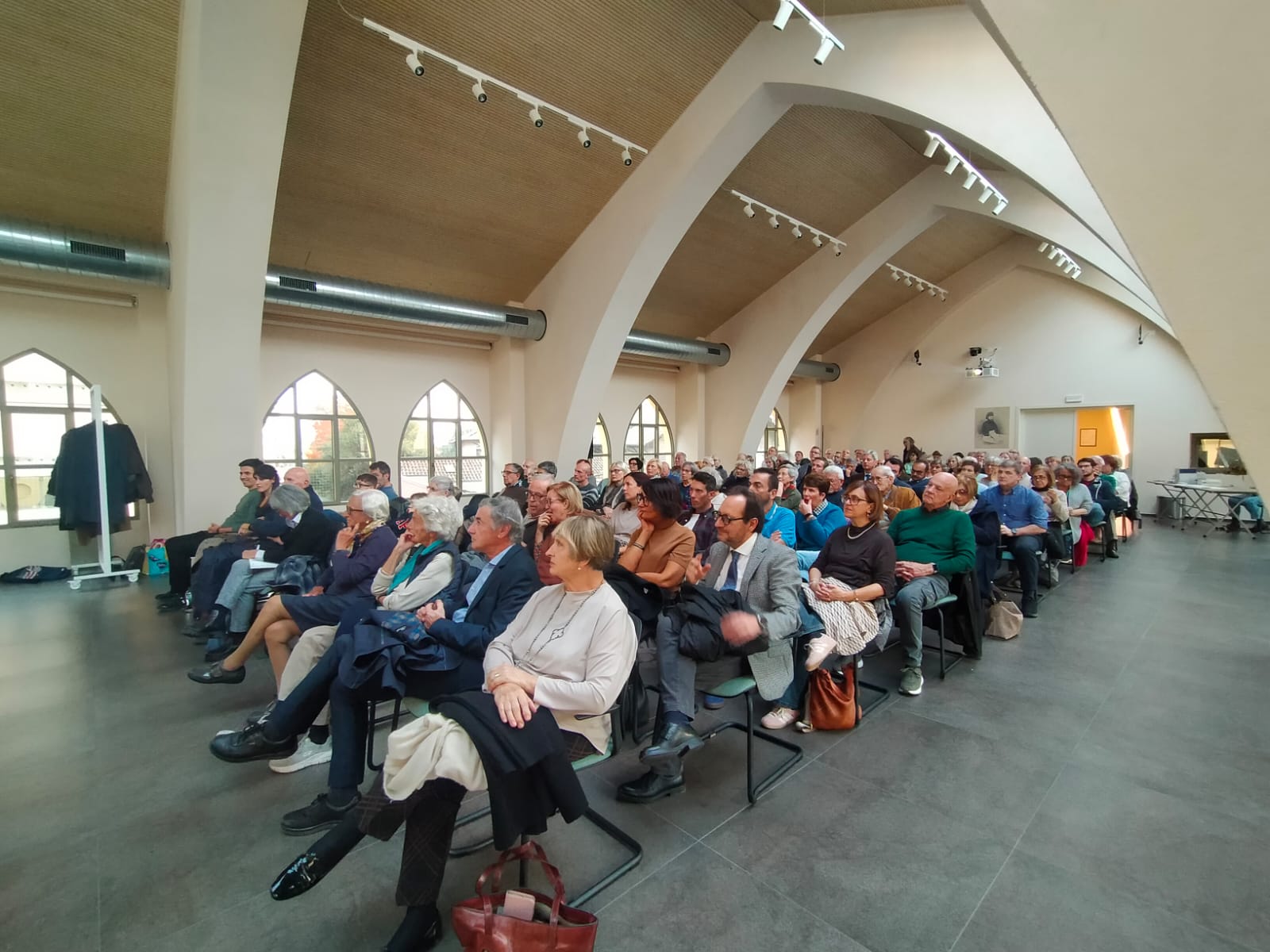 lecco_tubi__3_.jpg (189 KB)