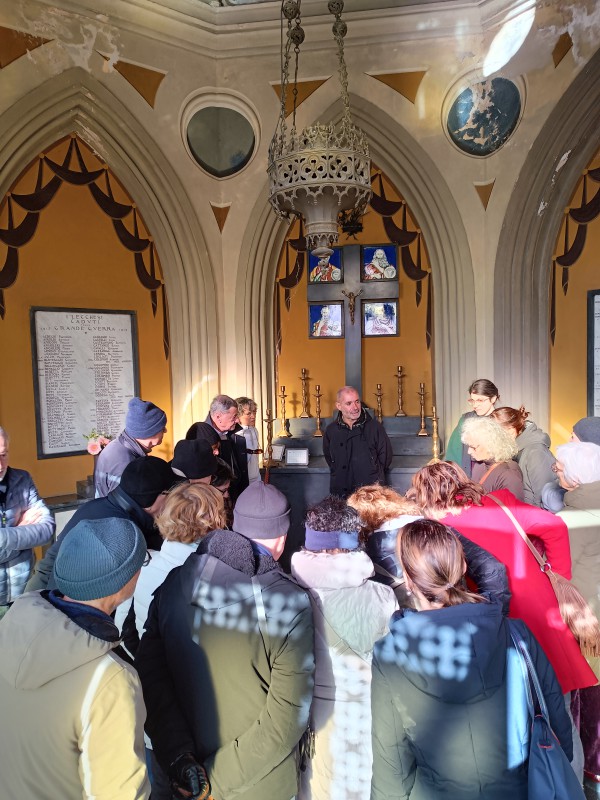 leccoincontrimummie__2_.jpg (134 KB)