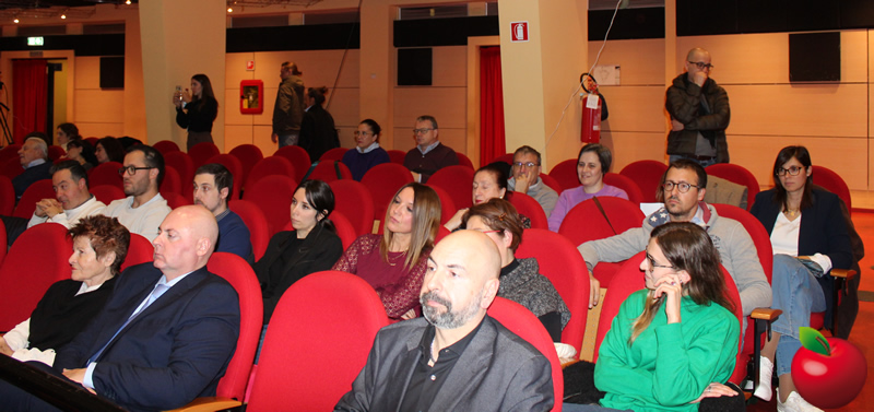 leccolegalita22.jpg (151 KB)