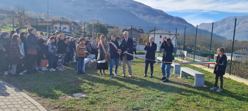 scuolacolico3.jpg (100 KB)