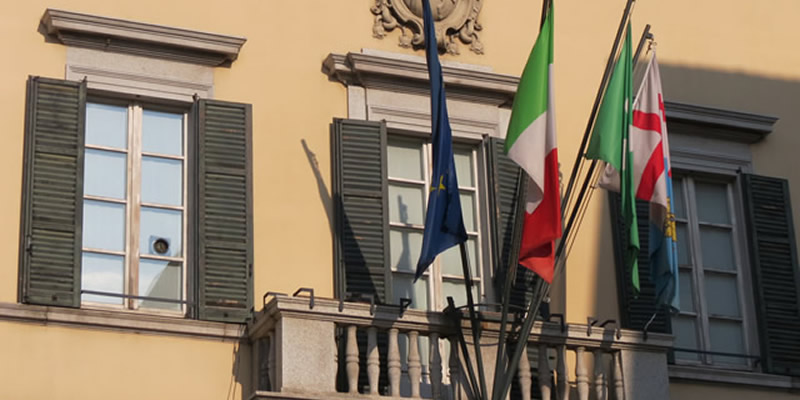 comunelecco.jpg (73 KB)