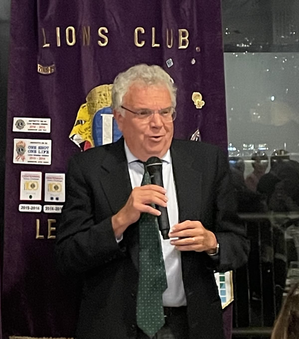 lionsamicidichiara.jpg (89 KB)