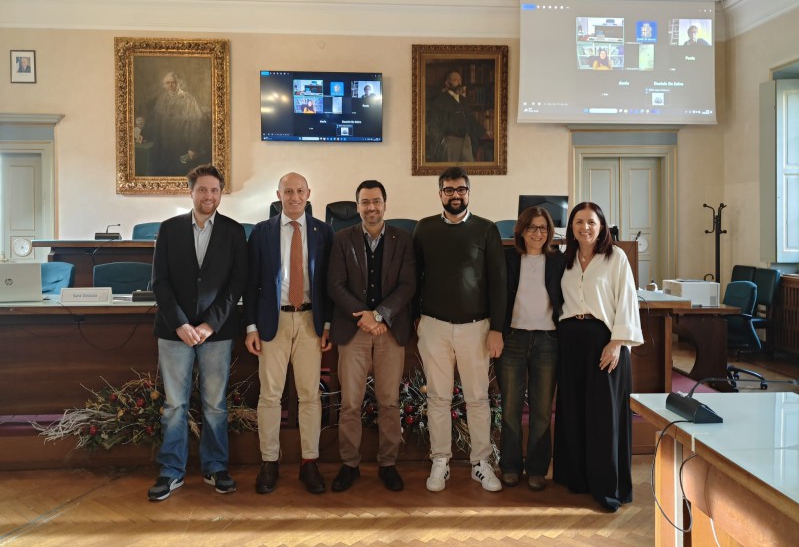 260213_foto_conferenza2.jpeg (246 KB)