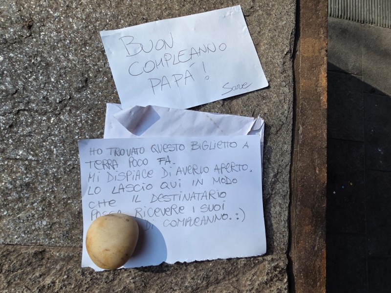 LcBigliettoAuguri.jpg (142 KB)