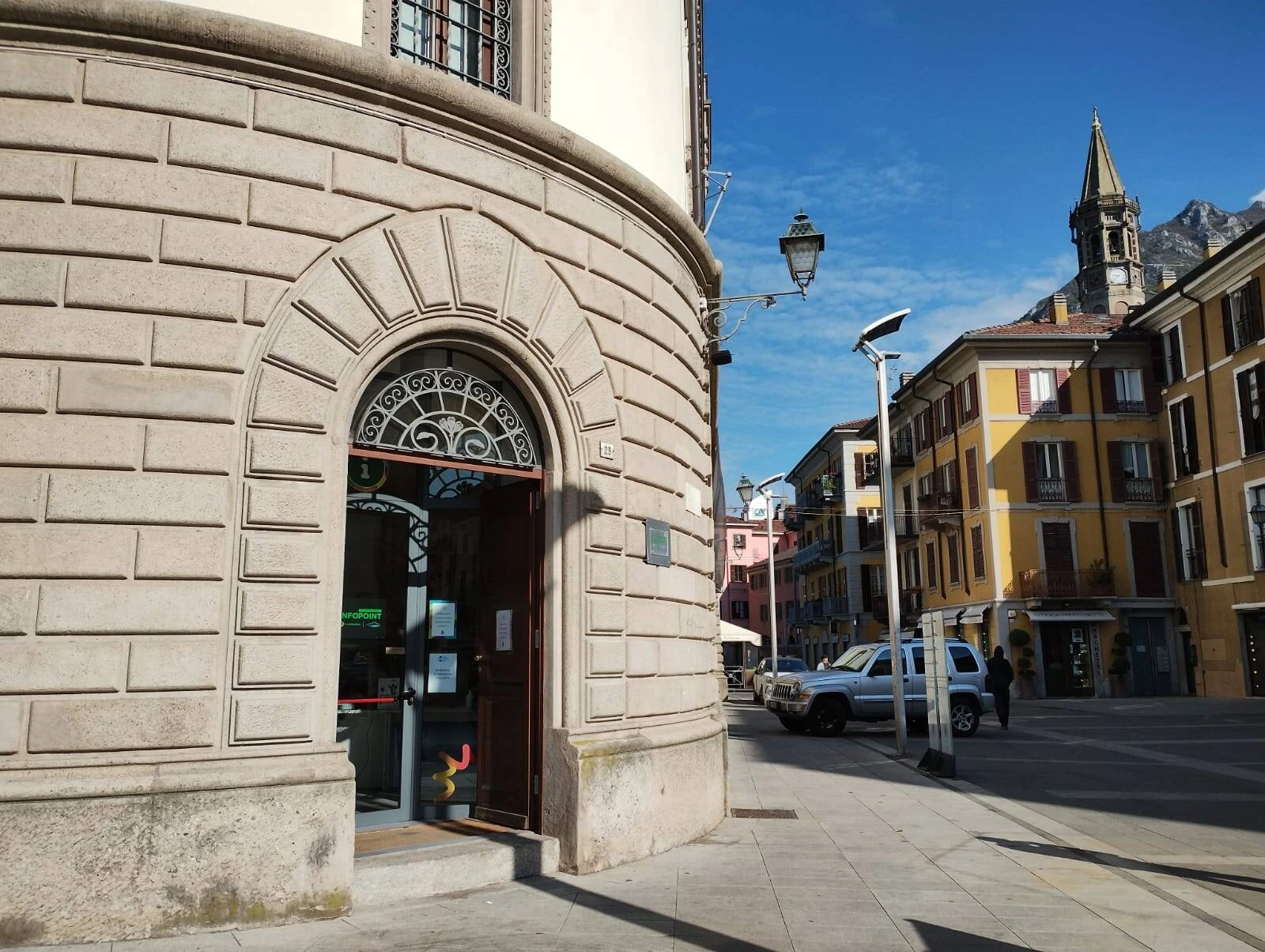 infopointlecco.webp (370 KB)