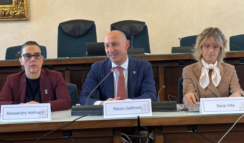 telethonfine2.jpg (213 KB)