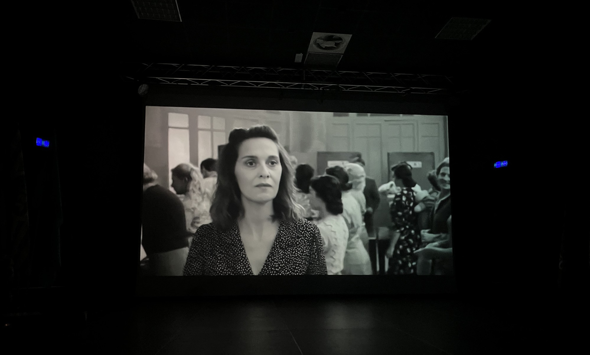 Lecco-Storie_di_donne-7.jpg (364 KB)