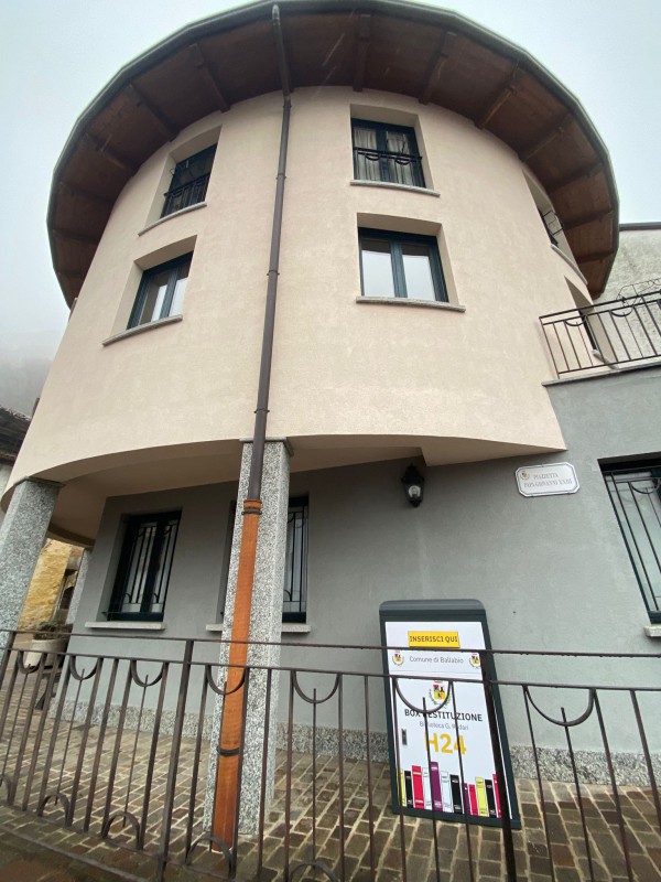 box_libri_02.jpg (118 KB)