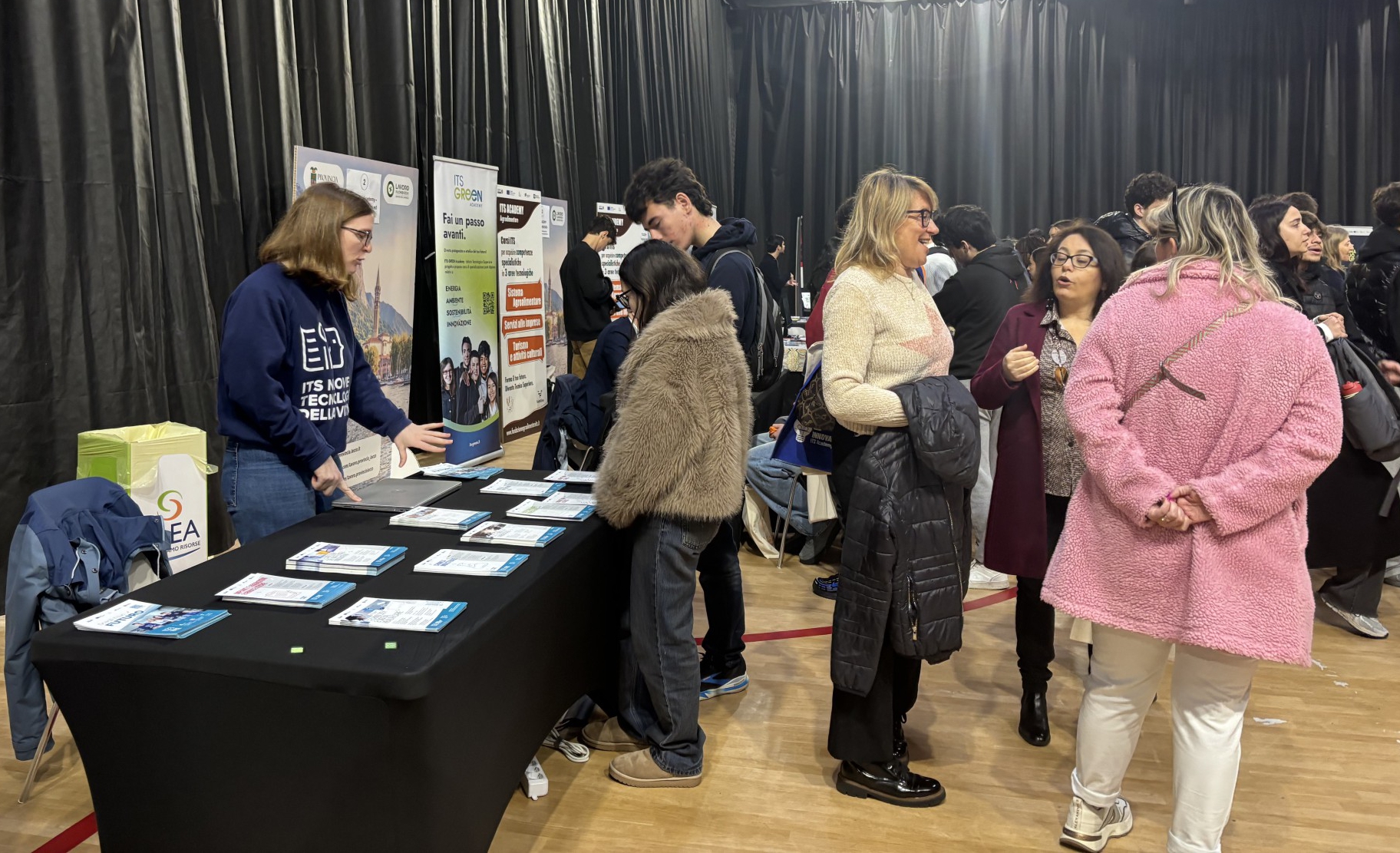 itisgiornata__16_.jpeg (1.15 MB)