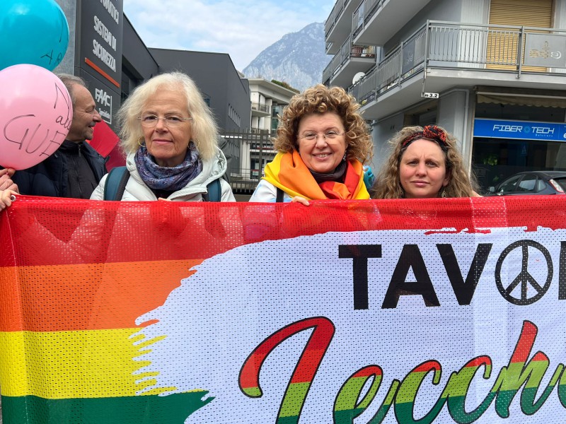 prediotavola1.jpg (179 KB)