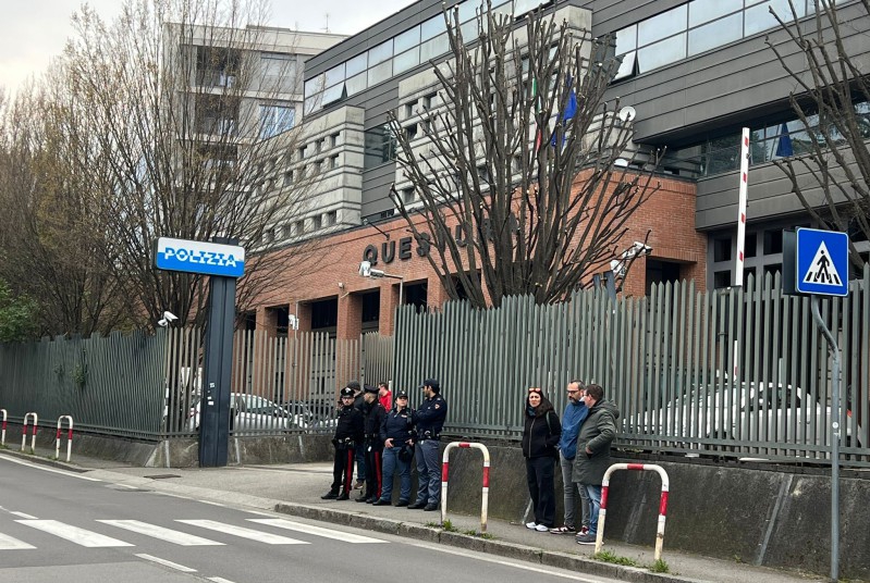 prediotavola4.jpg (279 KB)