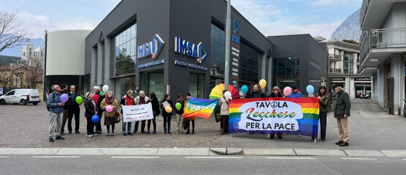 prediotavola5.jpg (199 KB)