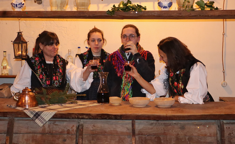 premanamuseo__9_.jpg (322 KB)