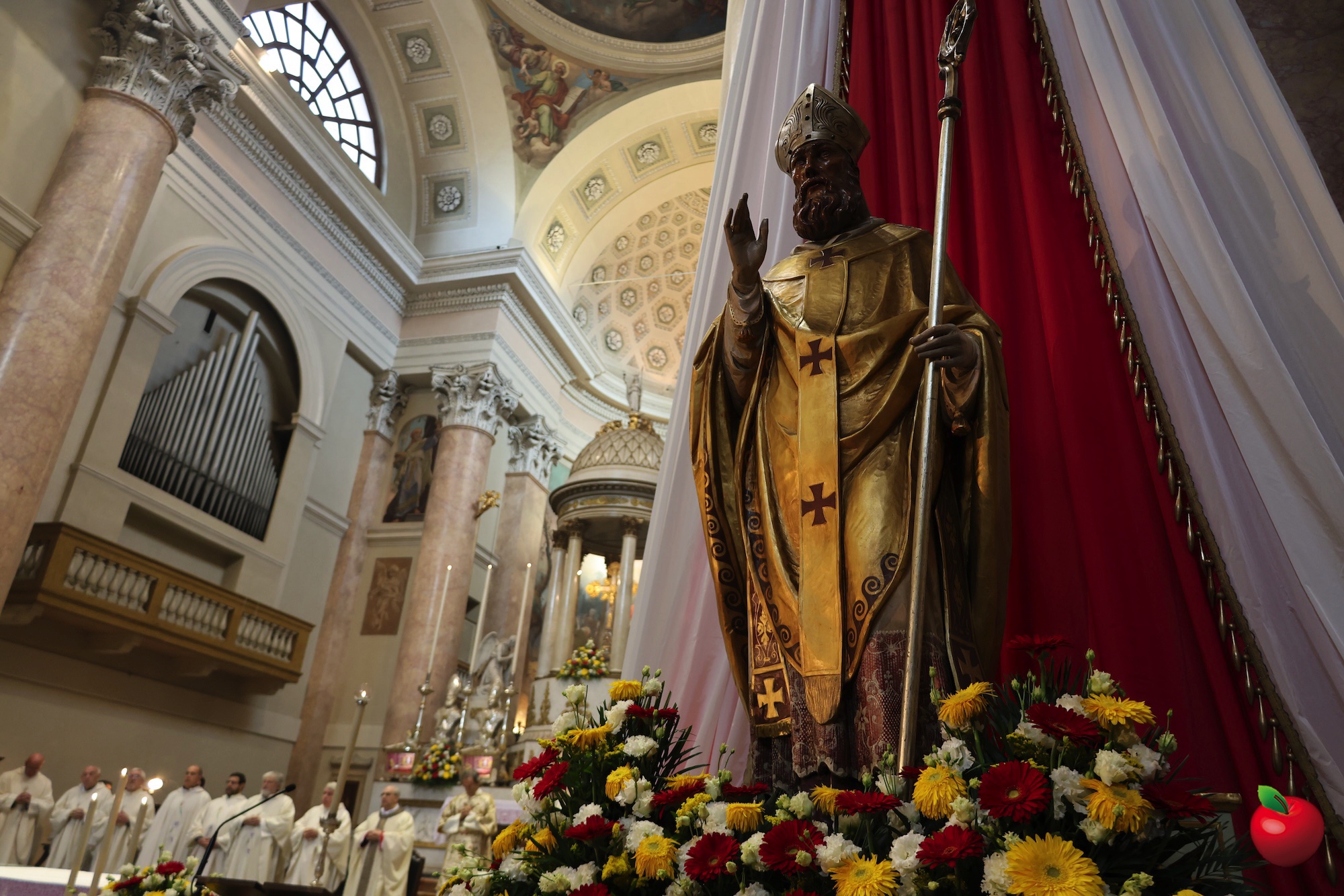 IMG_7555.jpg (767 KB)