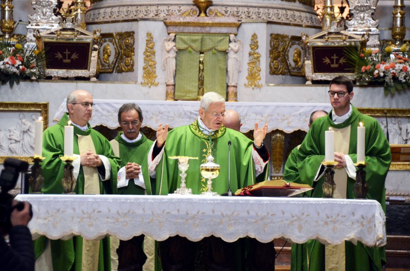 MONSIGNOR_BESCHI_A_CALOLZIO__40_.jpg (129 KB)