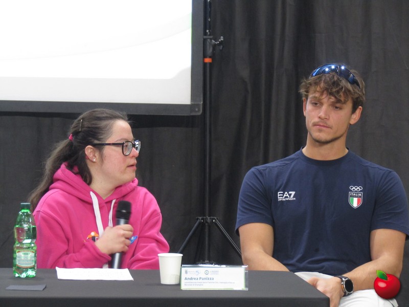 IMG_2980.jpg (109 KB)