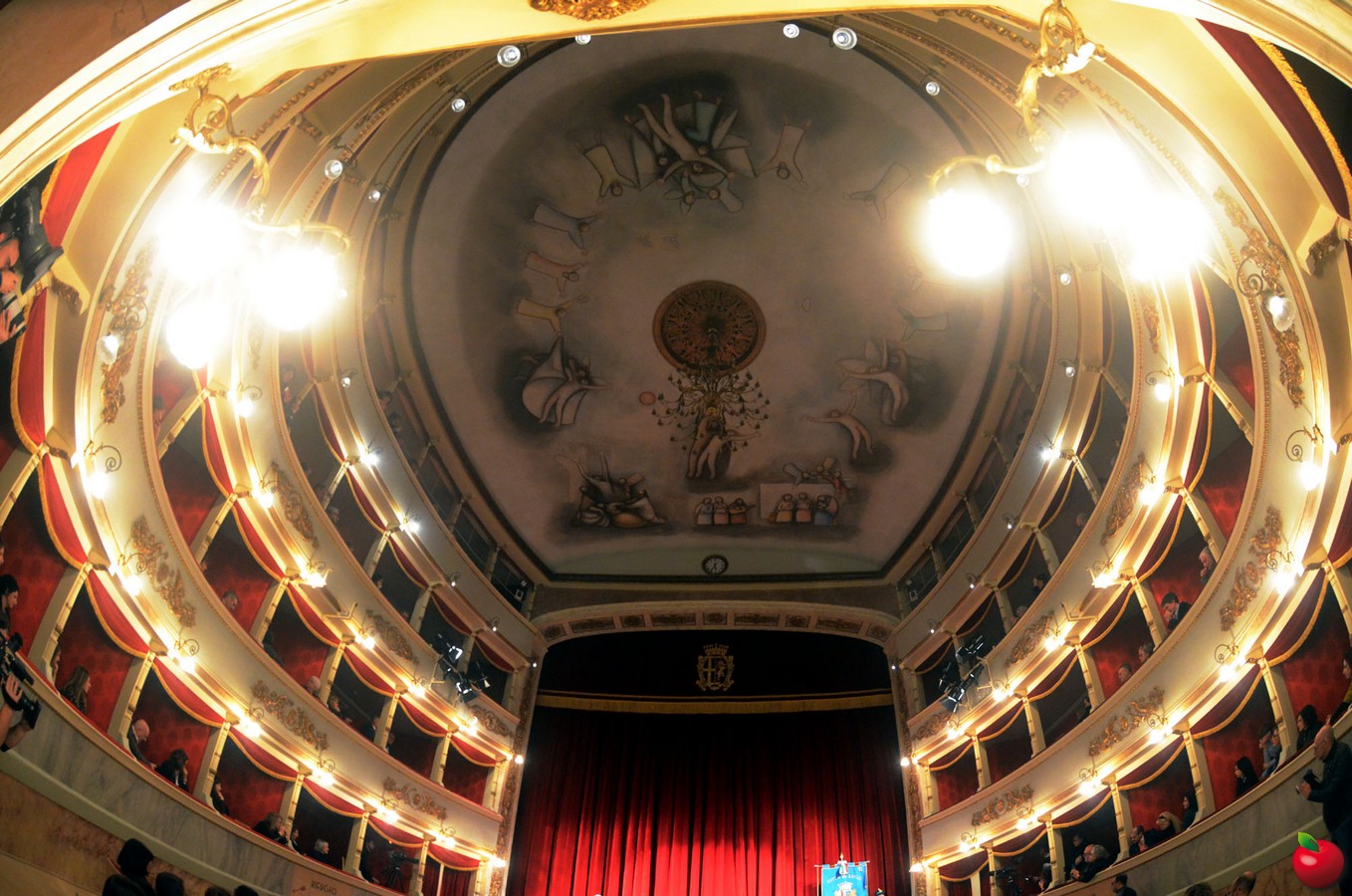lecco_teatrosocieta0048.jpg (305 KB)
