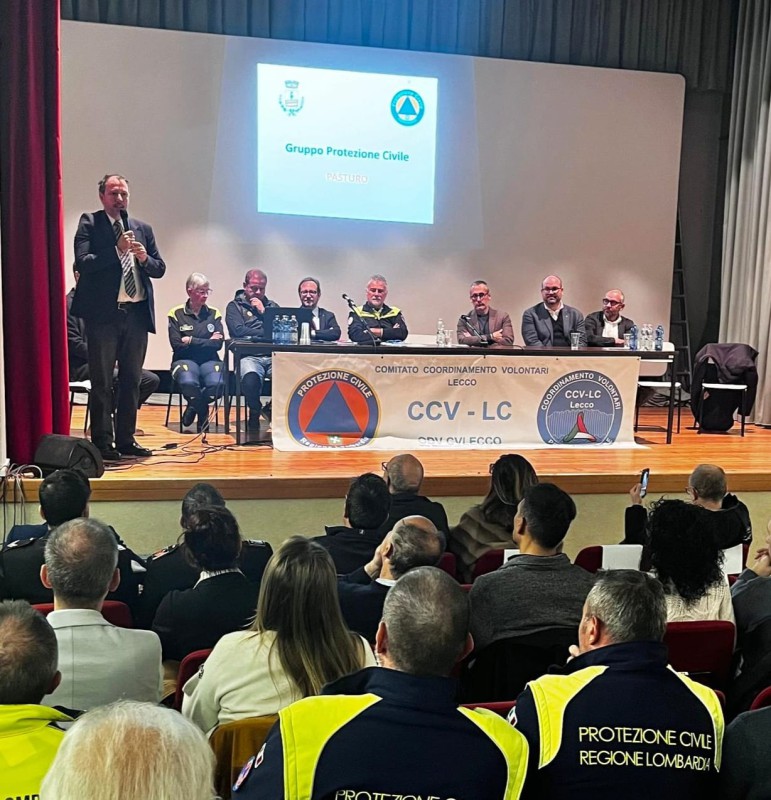 comazzi2.jpg (149 KB)