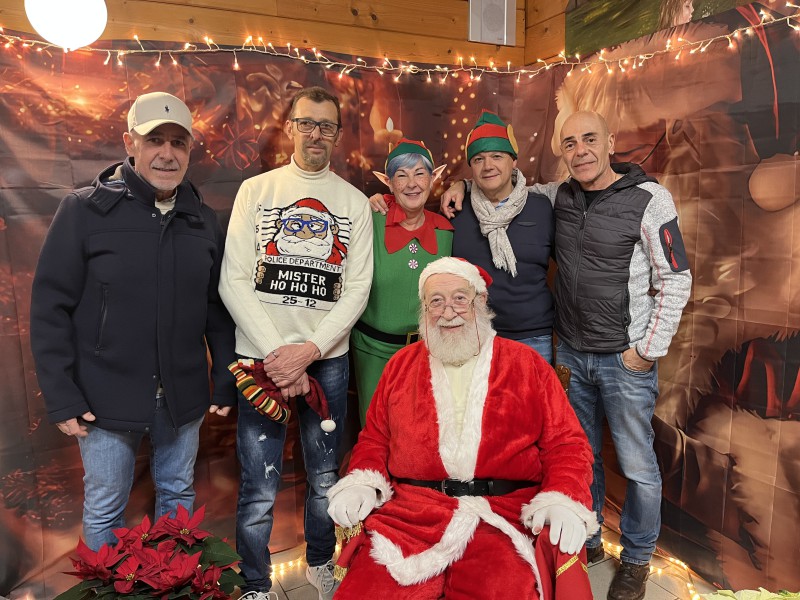 amici_di_Par_.jpg (144 KB)