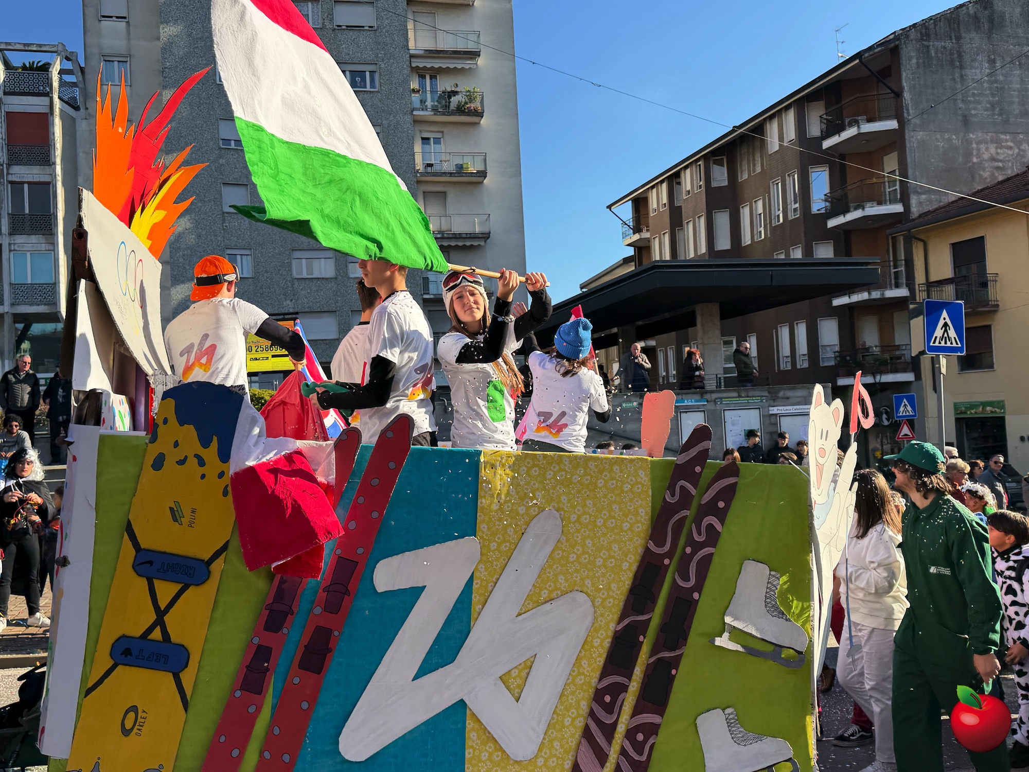 Calolzio_carnevale49.jpg (1.01 MB)