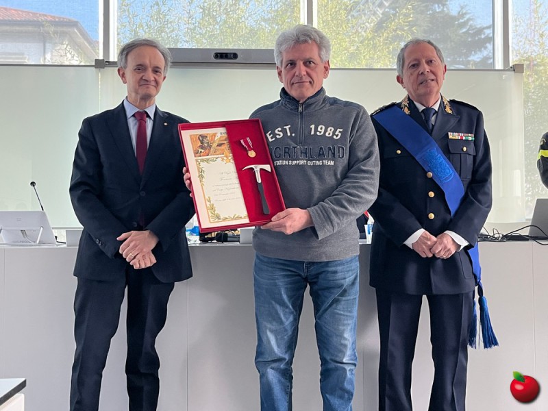 IMG_9064.jpg (108 KB)