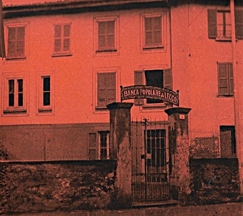 03_Prima_filiale_aperta_a_Introbio_nel_1912.jpg (157 KB)