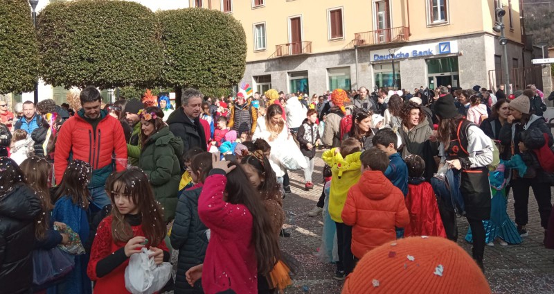 carnevalemandello__5_.jpeg (207 KB)