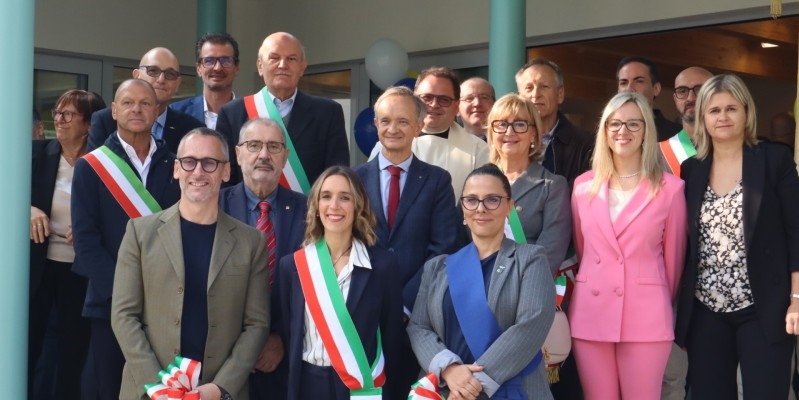 Barzago_inaugurazione-primaria-29.jpg (143 KB)